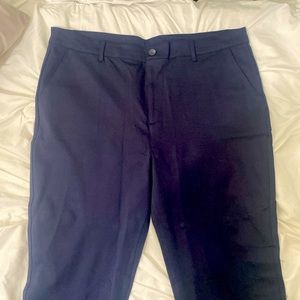 Mens “True Classic” 42W 32L Navy Pant